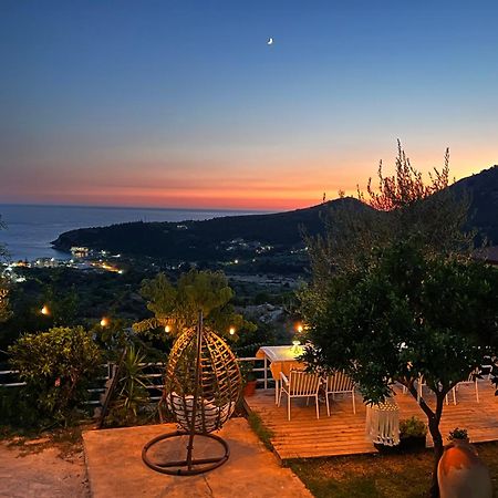 Aphrodite'S Garden Himarë Eksteriør billede