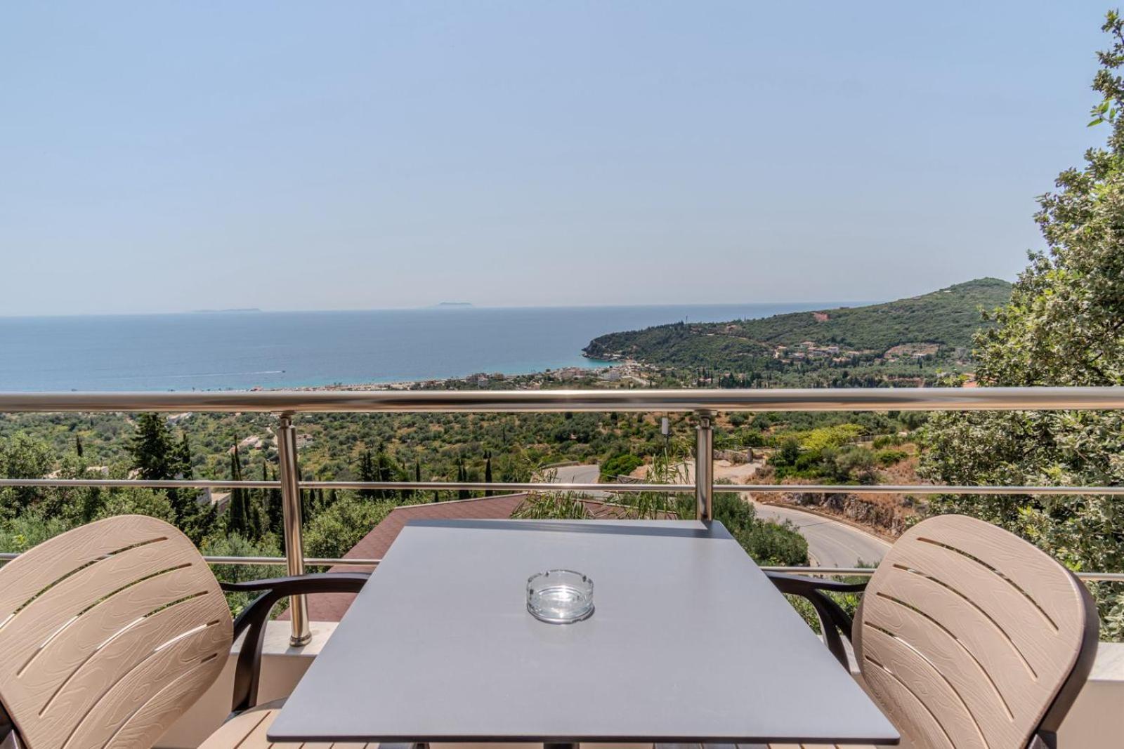 Aphrodite'S Garden Himarë Eksteriør billede